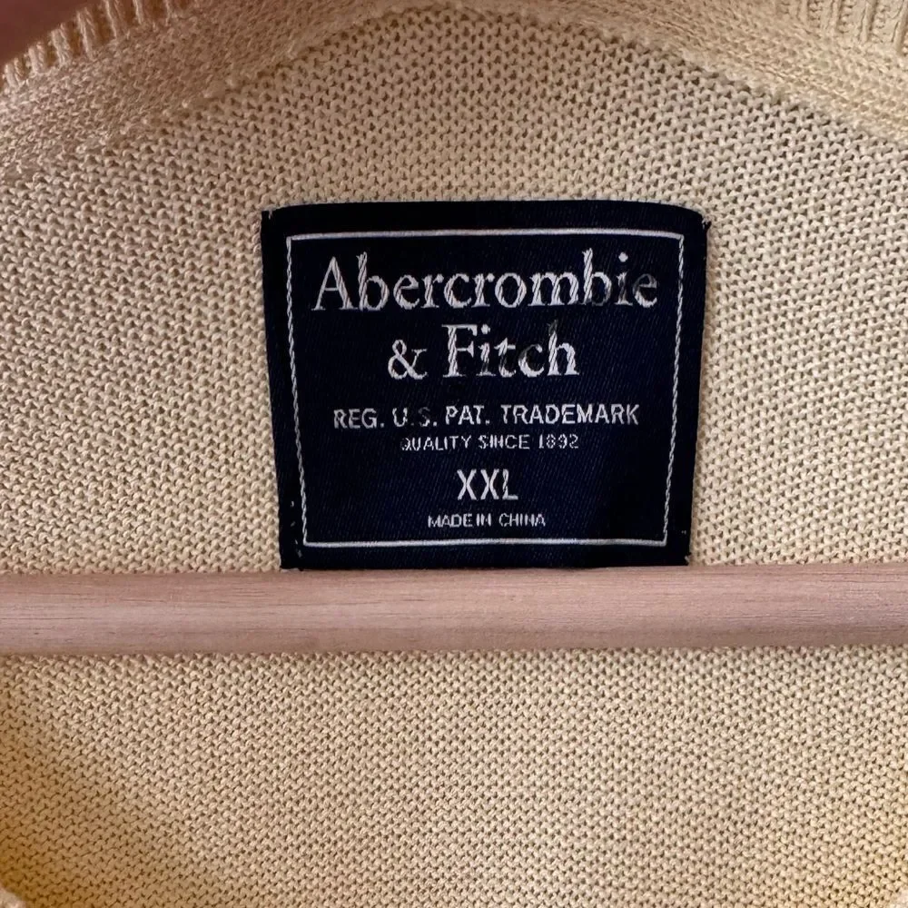 Abercrombie and Fitch Men's Sweater Size XXL